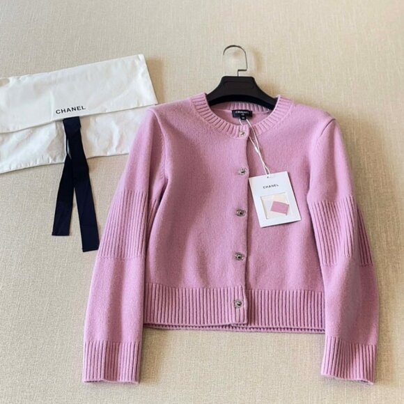 Chanel Backpack Buckle Cashmere Pink Cardigan - Picture 1 of 7